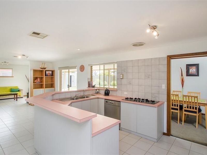 20 Crusade Court, Hallett Cove SA 5158