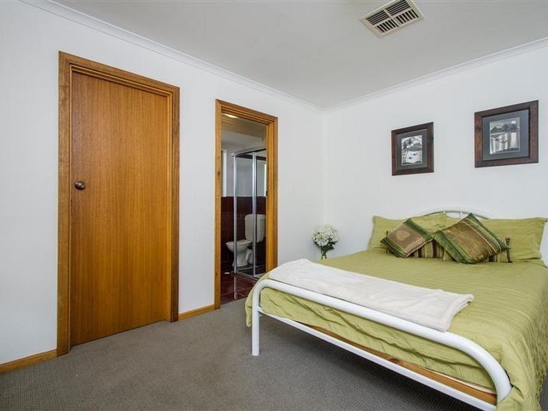 20 Crusade Court, Hallett Cove SA 5158
