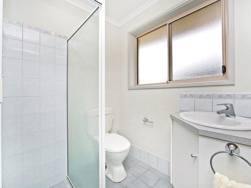 33 Sir James Hardy Way, Woodcroft SA 5162