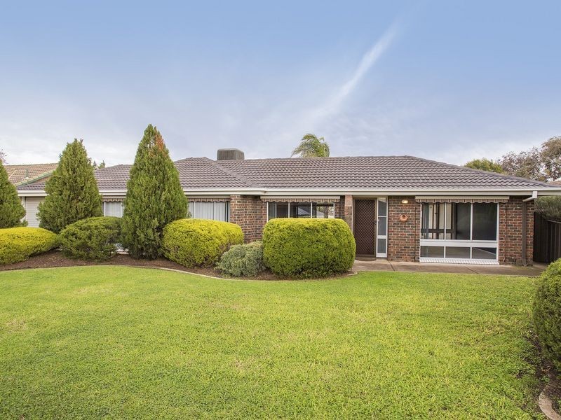 17 French Crescent, Trott Park SA 5158