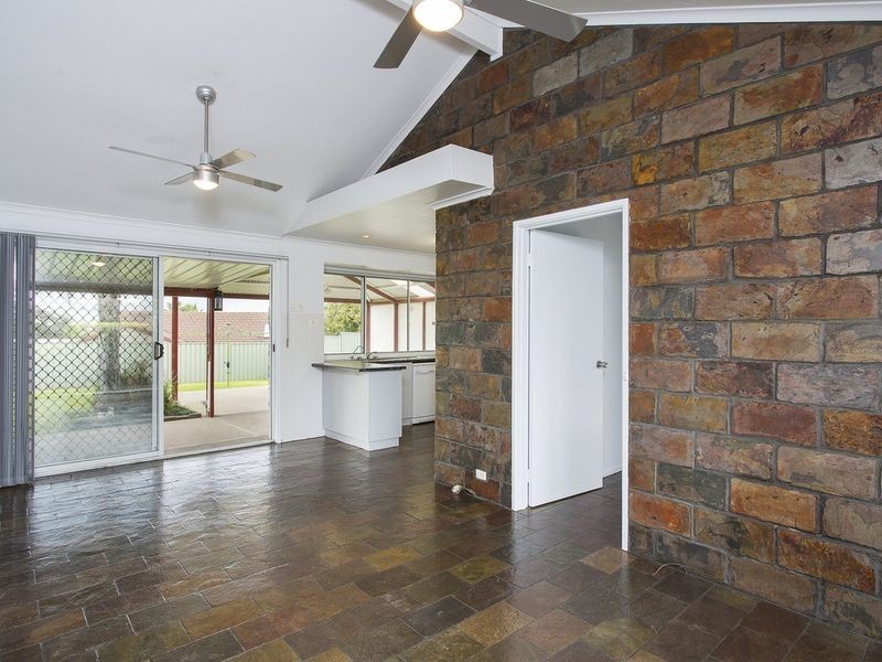 17 French Crescent, Trott Park SA 5158