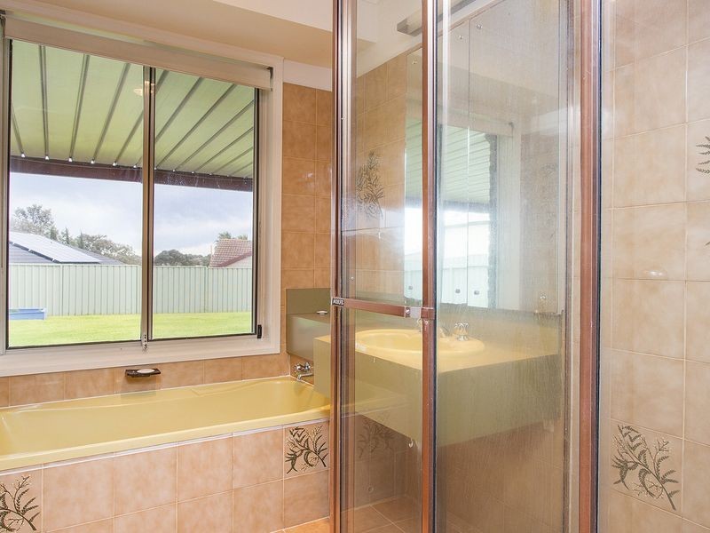 17 French Crescent, Trott Park SA 5158