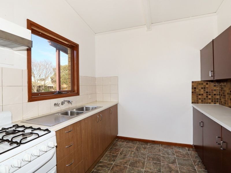 32 Hagen Crescent, Hackham West SA 5163