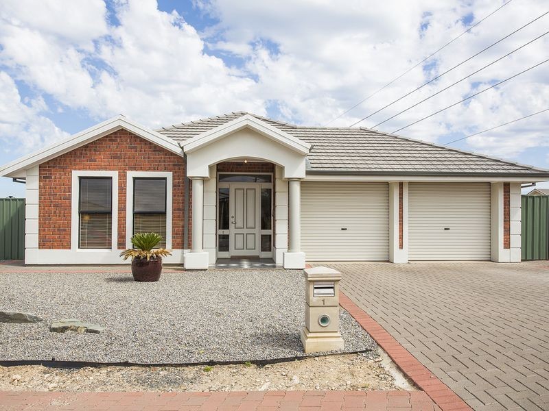1 Nevarc Mews, Hallett Cove SA 5158