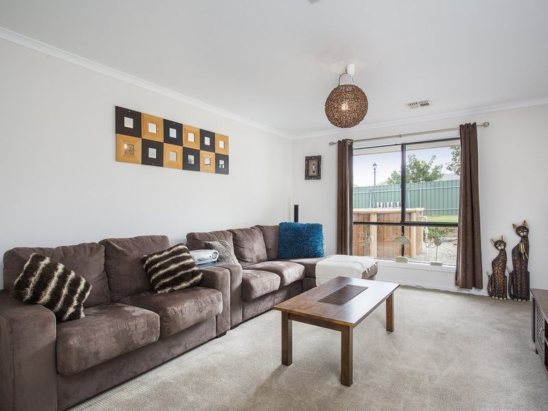 1 Nevarc Mews, Hallett Cove SA 5158