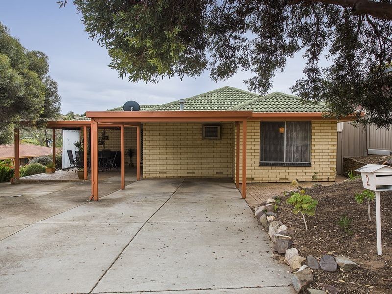 2 Thistle Street, Hallett Cove SA 5158