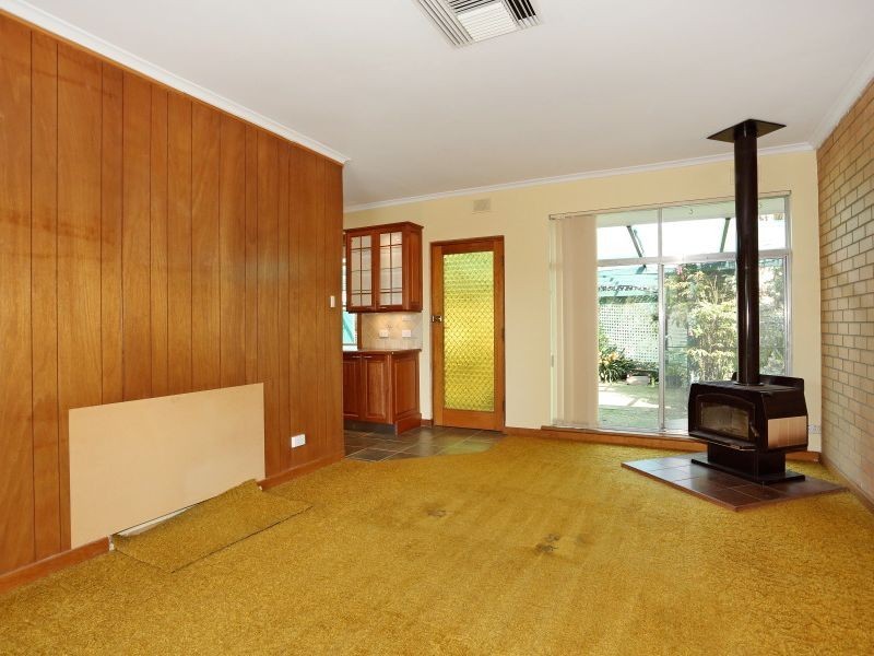 32 Hinkley Road, Morphett Vale SA 5162