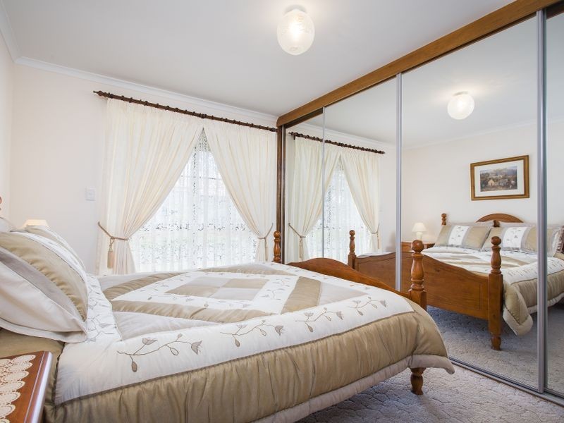 30 Quailo Avenue, Hallett Cove SA 5158