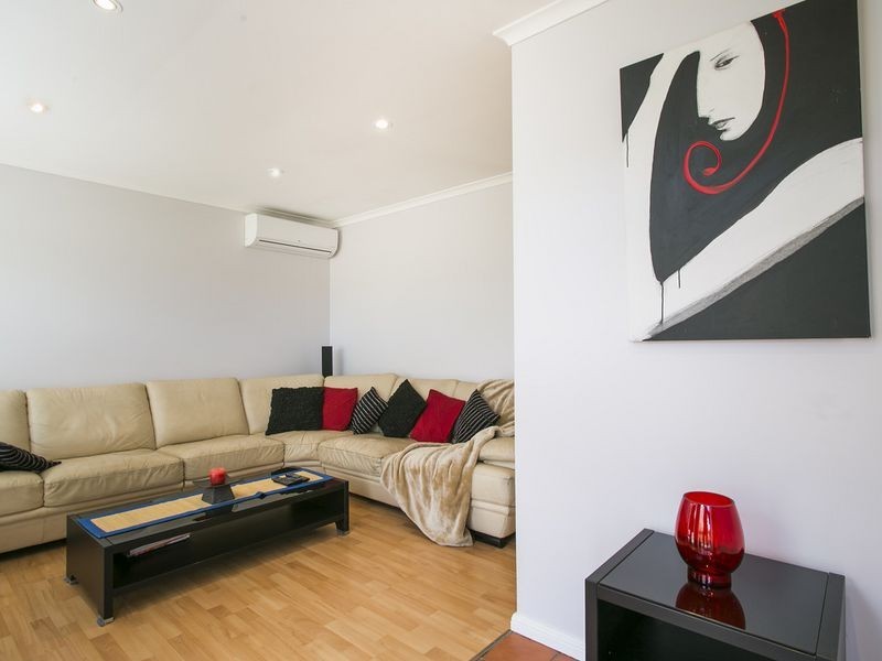 17 Caprice Street, Hallett Cove SA 5158