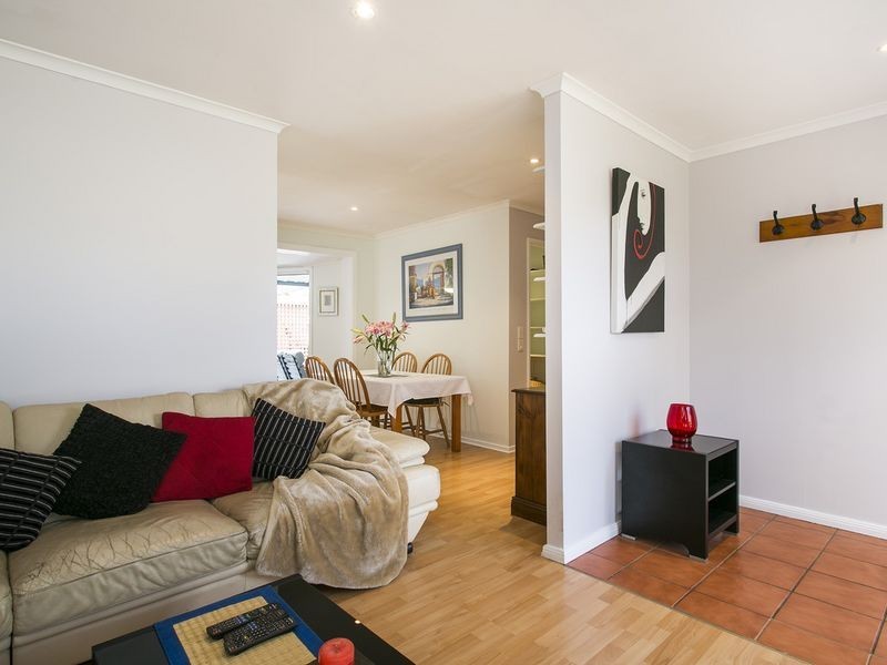 17 Caprice Street, Hallett Cove SA 5158