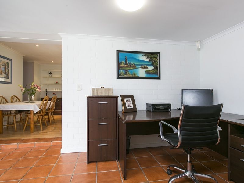 17 Caprice Street, Hallett Cove SA 5158