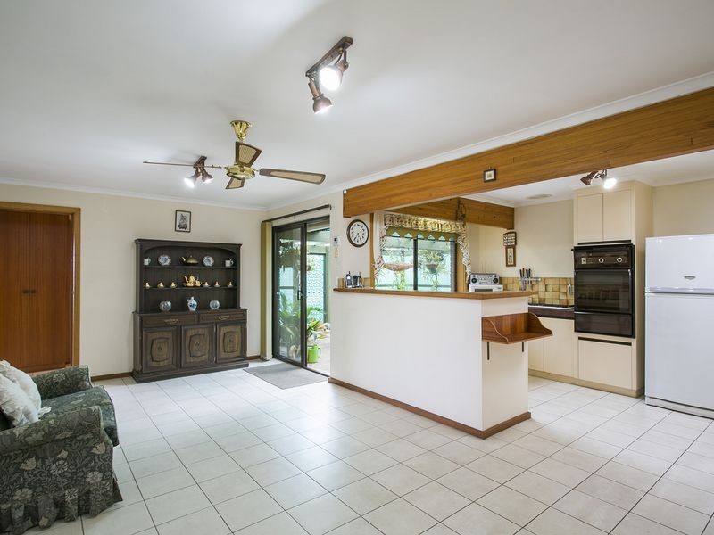 1 Mistral Court, Hallett Cove SA 5158