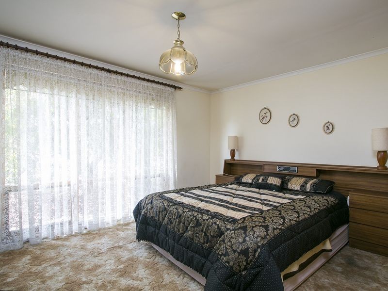 1 Mistral Court, Hallett Cove SA 5158