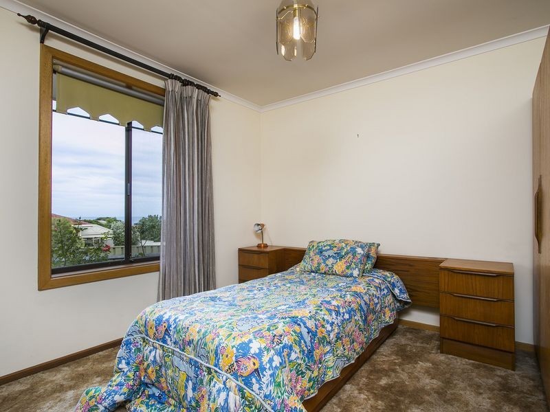 1 Mistral Court, Hallett Cove SA 5158