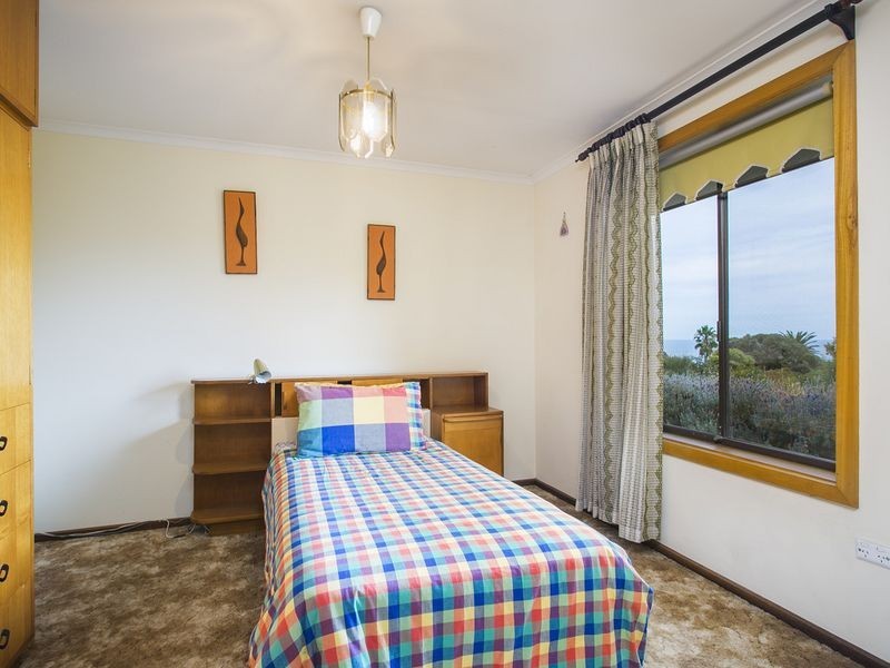 1 Mistral Court, Hallett Cove SA 5158