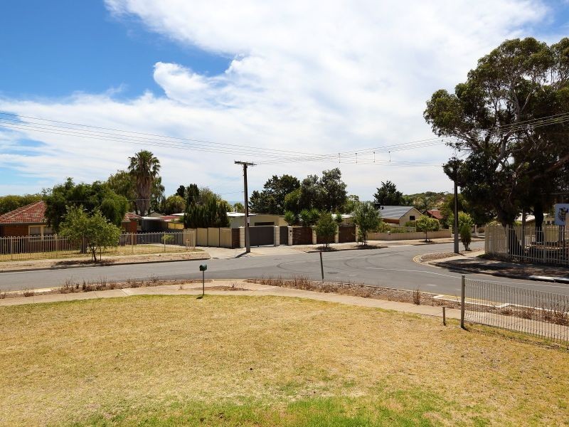 6 Holly Street, Christies Beach SA 5165