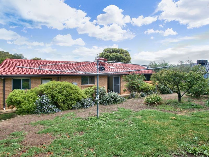 4 Falcon Avenue, Hallett Cove SA 5158