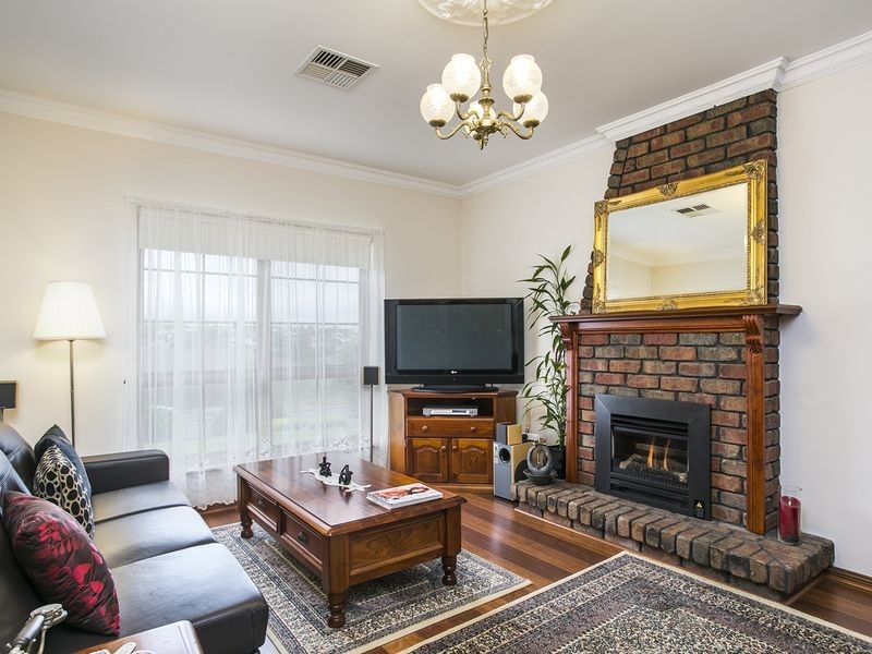 39 Quinvale Road, Hallett Cove SA 5158