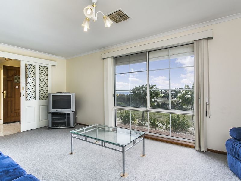 14 Kalmia Court, Hallett Cove SA 5158