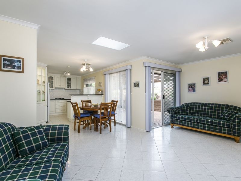 14 Kalmia Court, Hallett Cove SA 5158