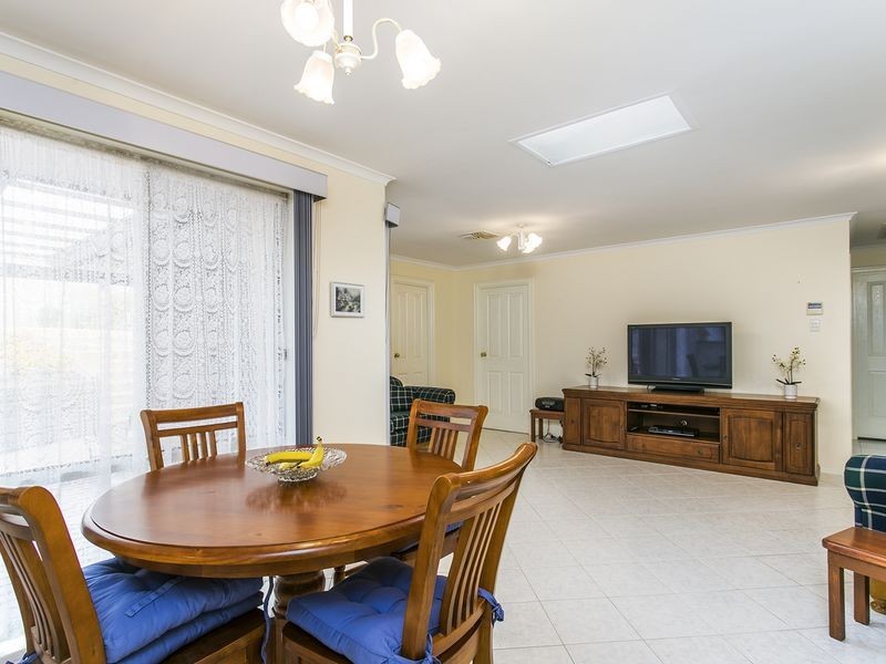 14 Kalmia Court, Hallett Cove SA 5158