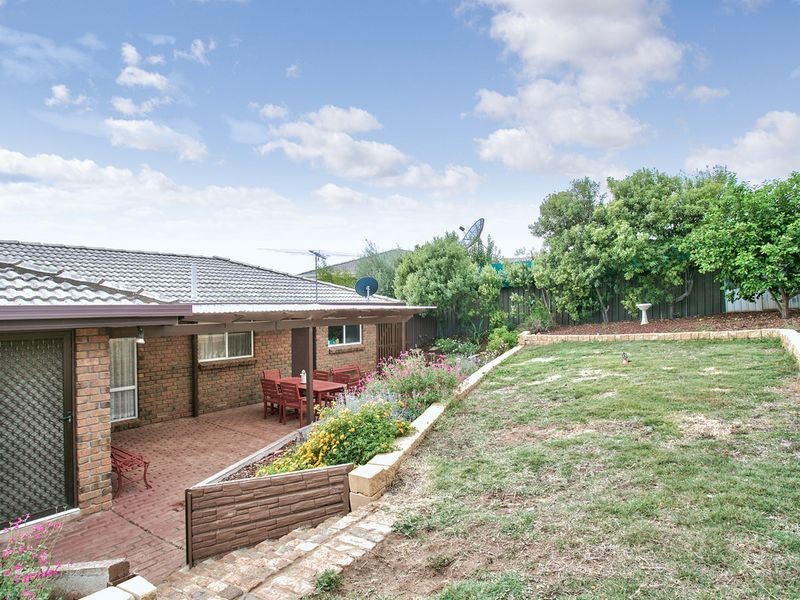14 Kalmia Court, Hallett Cove SA 5158