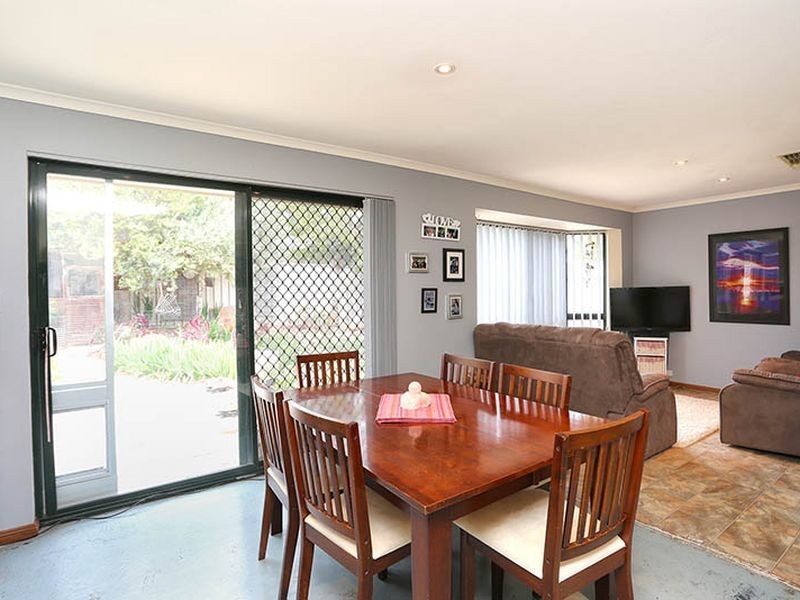21 Windlass Square, Seaford Rise SA 5169