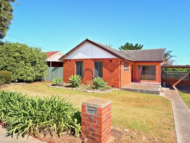 14 Guthrie Rd, Christies Beach SA 5165