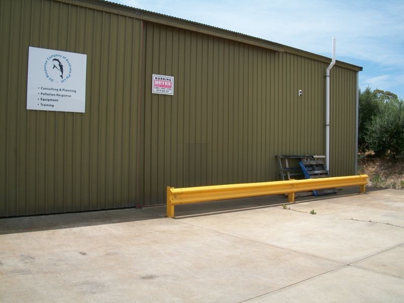 Shed 1/17 Donegal Road, Lonsdale SA 5160
