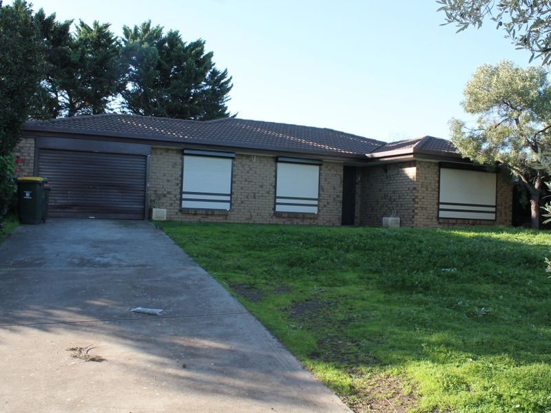 13 Perth Place, Christie Downs SA 5164