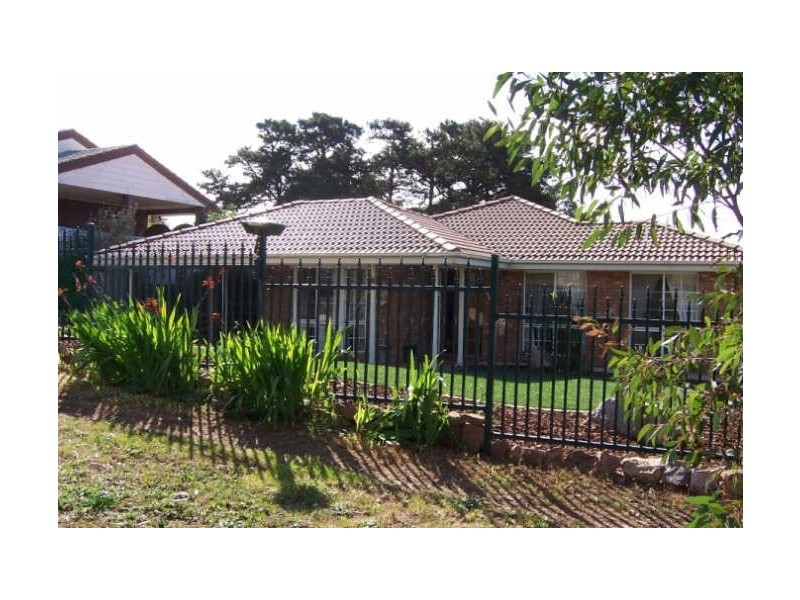 9 Lennard Drive, Moana SA 5169