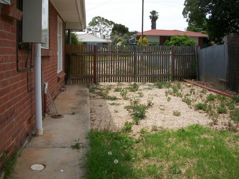 2 Attridge Road, Morphett Vale SA 5162