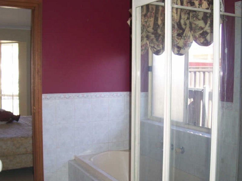 28 Talladira Way, Woodcroft SA 5162