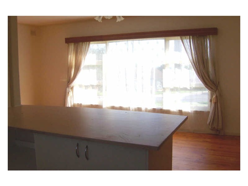 2 Uranna Street, O’sullivan Beach SA 5166