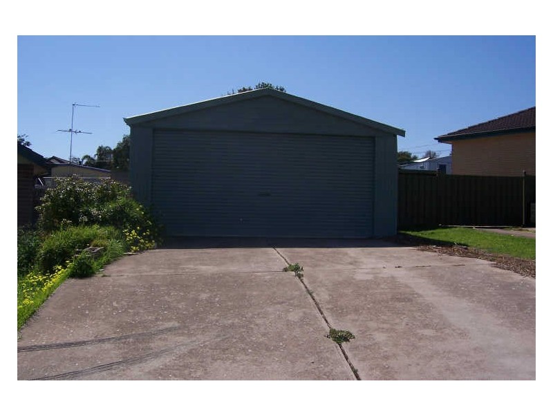 2 Uranna Street, O’sullivan Beach SA 5166