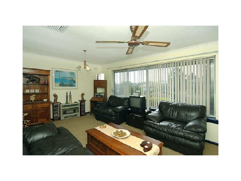 1 Gretel Crescent, Hallett Cove SA 5158