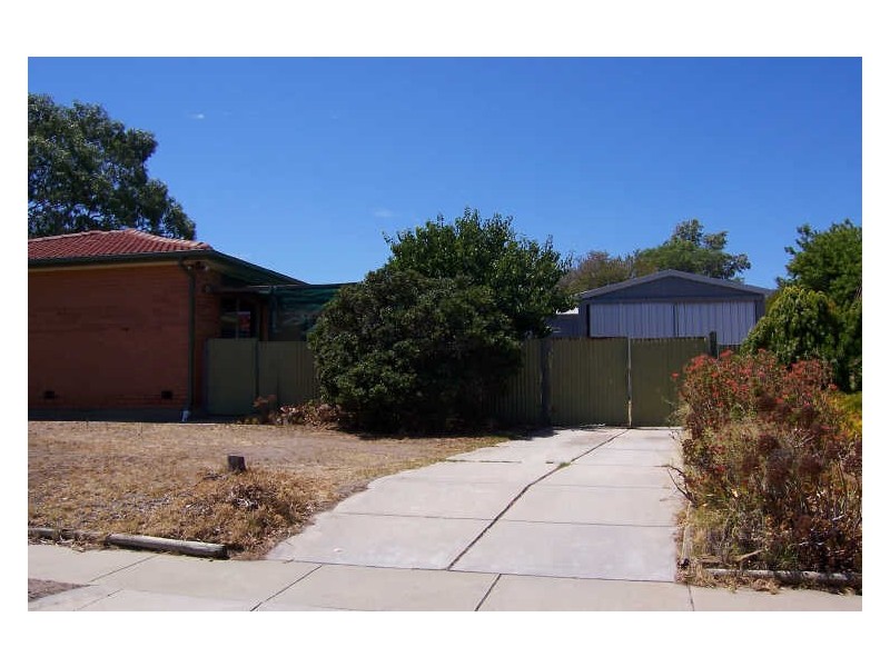 12 Wyong Road, O’sullivan Beach SA 5166
