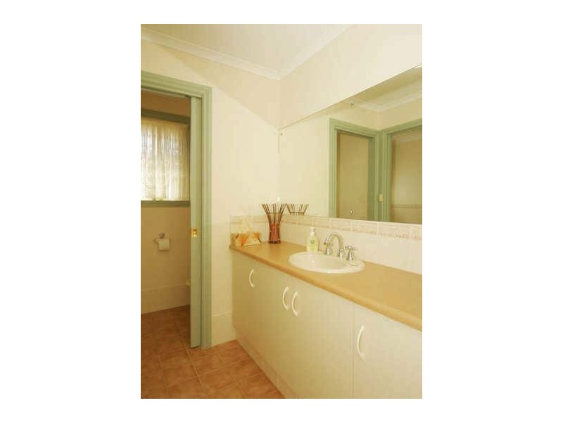 9 MEADFOOT CLOSE, Moana SA 5169