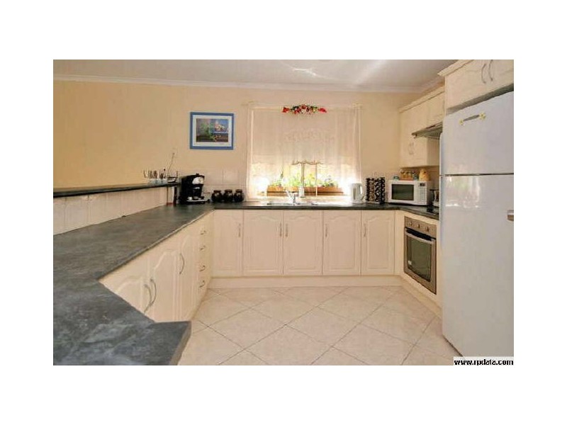 34 New York Road, Aberfoyle Park SA 5159