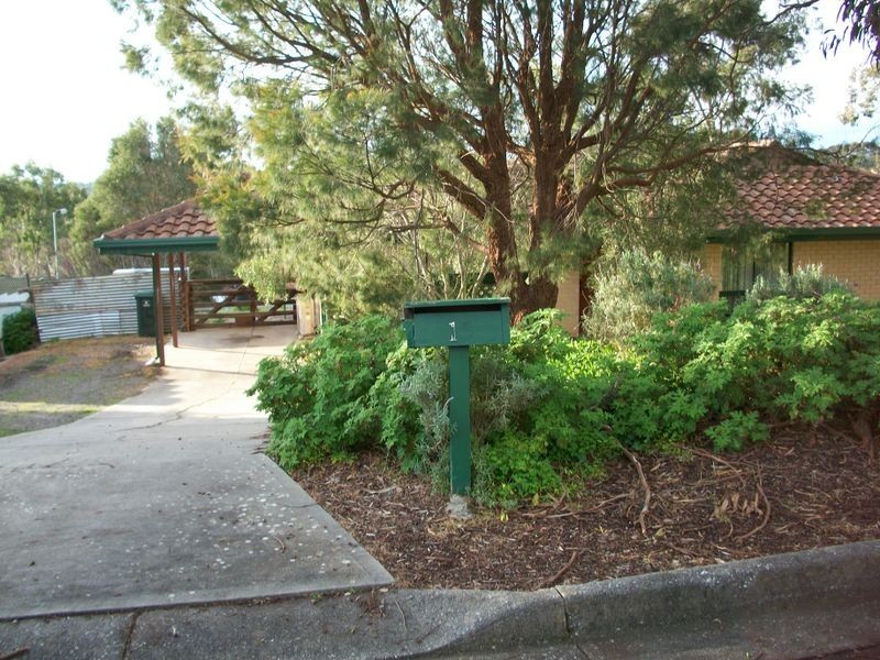 15 Sunnybanks Road, Happy Valley SA 5159