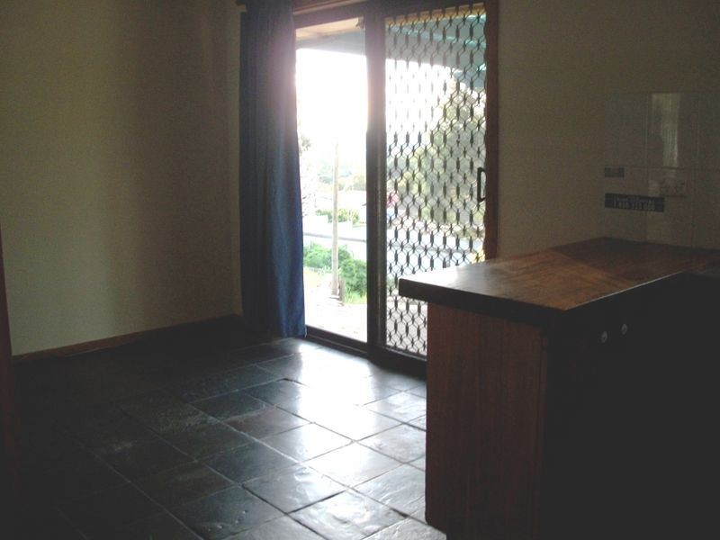 15 Sunnybanks Road, Happy Valley SA 5159