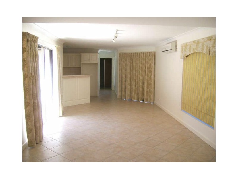 6 Ralphs Avenue, Port Noarlunga SA 5167