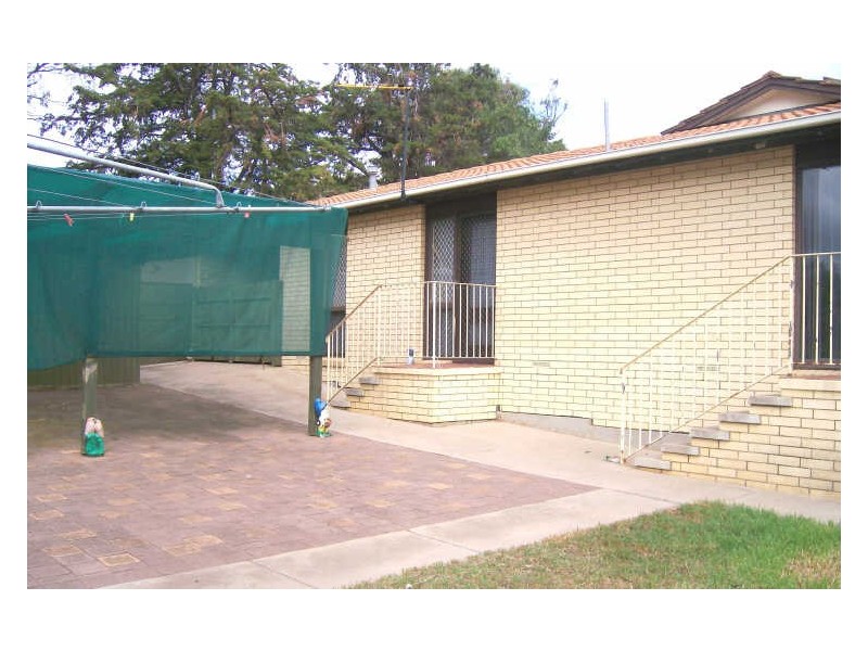 9 Poznan Crescent, Hackham West SA 5163