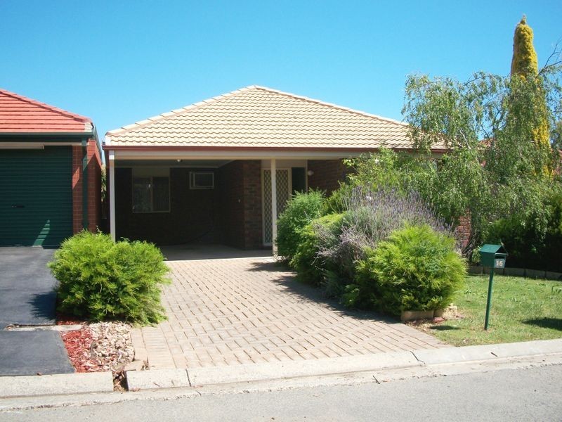 16 Yaldara Close, Woodcroft SA 5162