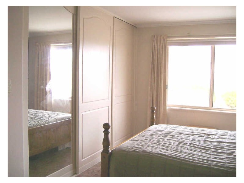 16 Yaldara Close, Woodcroft SA 5162