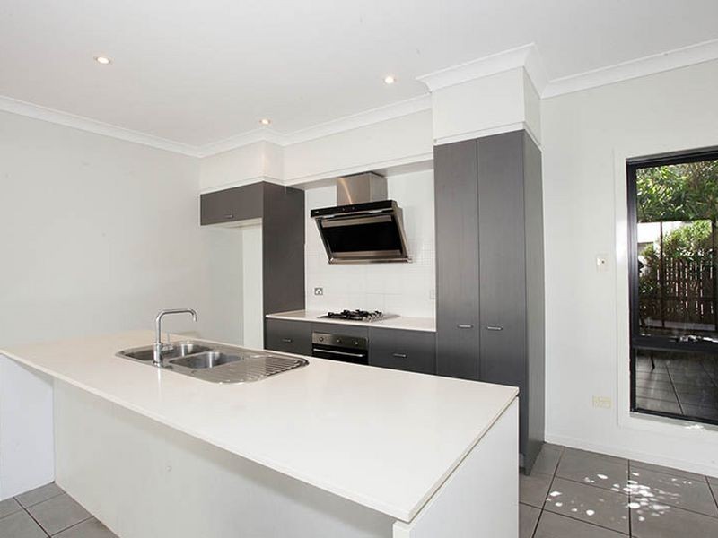 118/16 Surbiton Court, Carindale QLD 4152