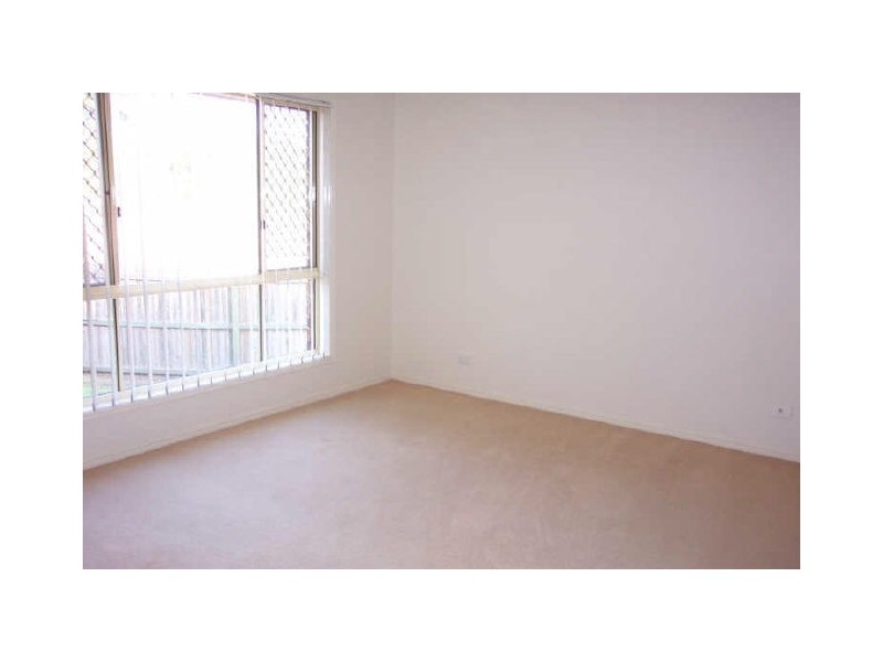 82 Silky Oak Crescent, Carindale QLD 4152