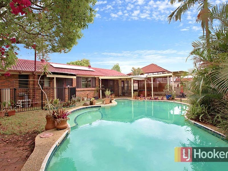 18 Bodian Street, Carindale QLD 4152