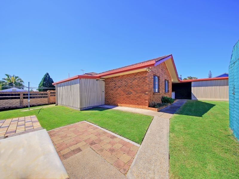 17 Bedivere Street, Carindale QLD 4152