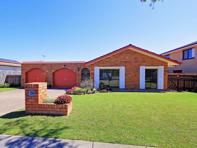 17 Bedivere Street, Carindale QLD 4152